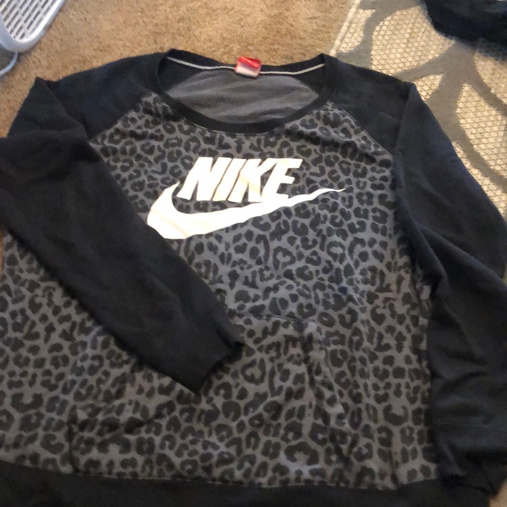 Crew neck